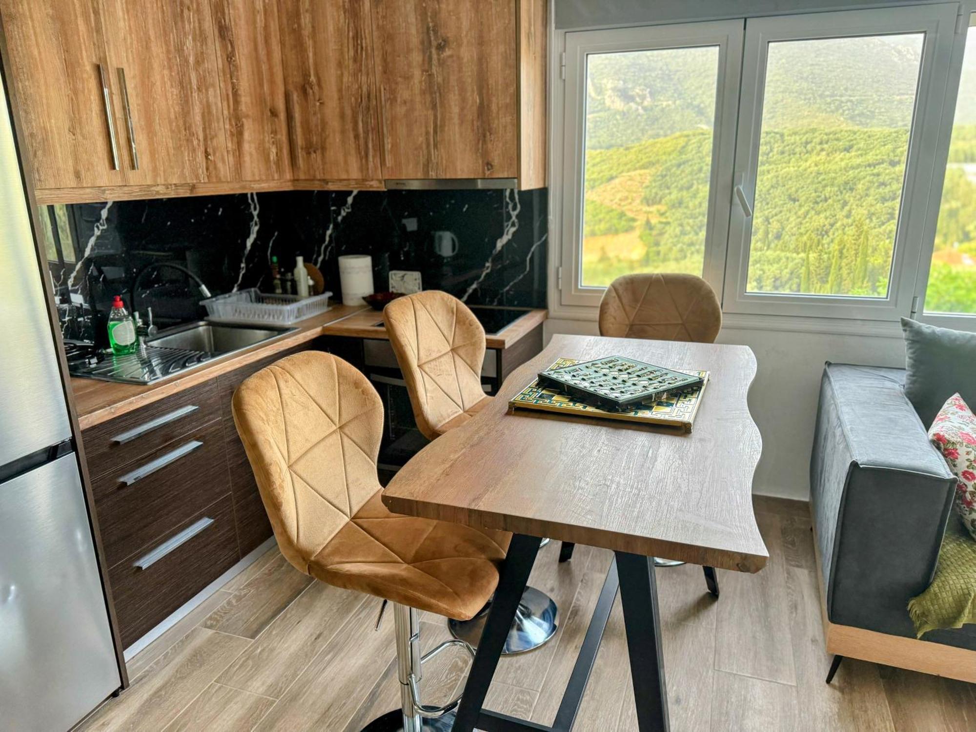G.Tzanis Luxury Apartments Parga Extérieur photo